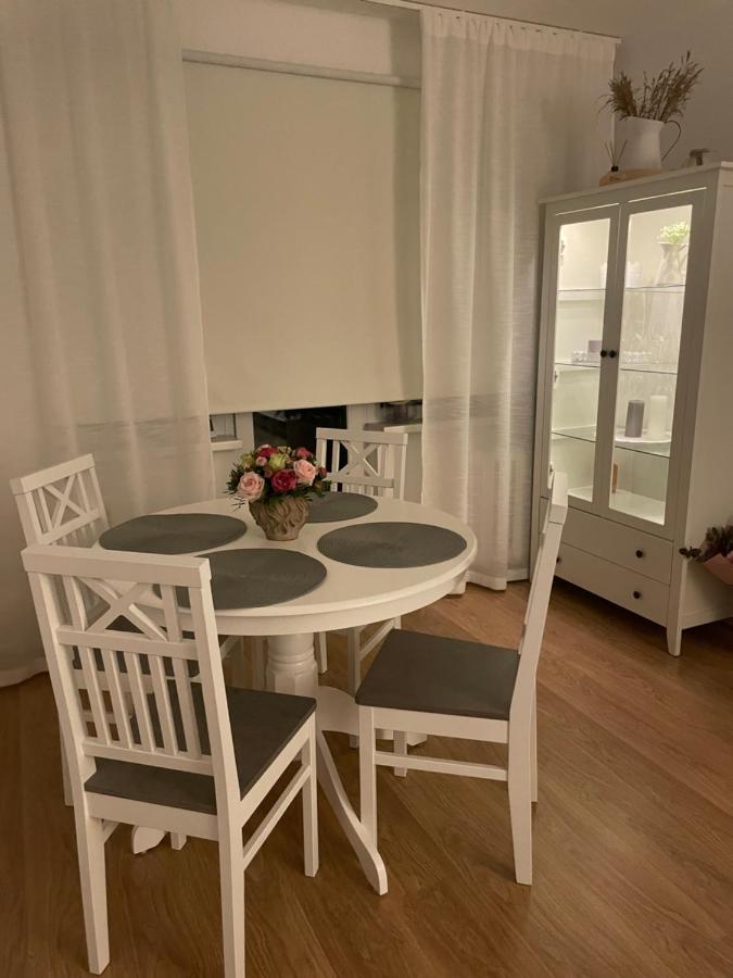 Keskuse Apartment With A Balcony 합살루 외부 사진