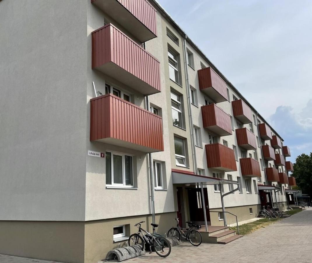 Keskuse Apartment With A Balcony 합살루 외부 사진